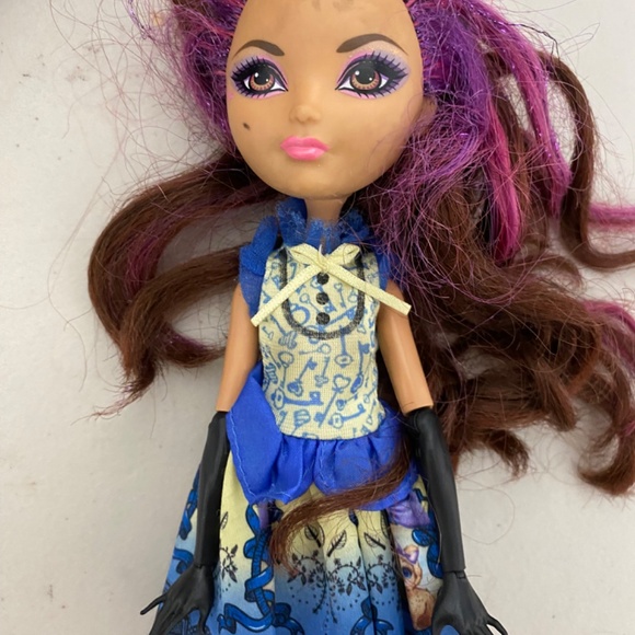 Ever After High Doll MADELINE HATTER - Picture 2 of 8